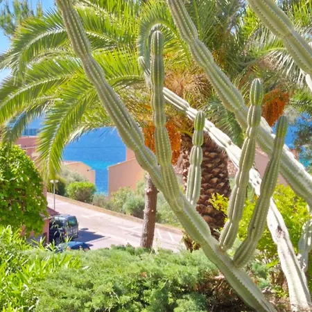 Sea & Garden View 10 Min To Beaches Apartment